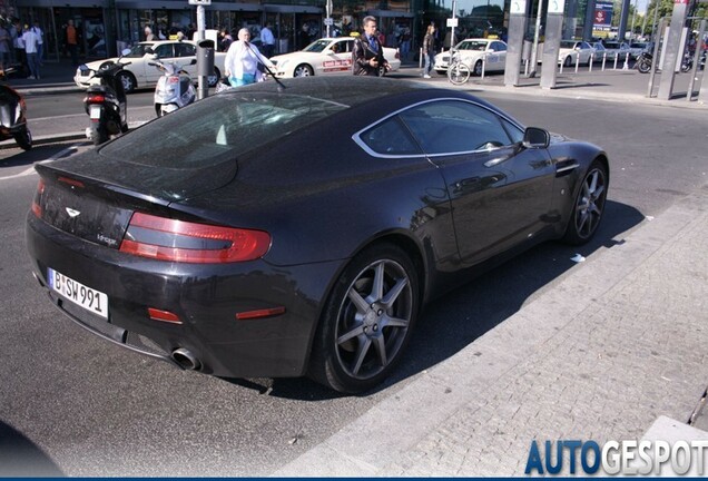 Aston Martin V8 Vantage