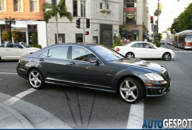 Mercedes-Benz S 63 AMG W221