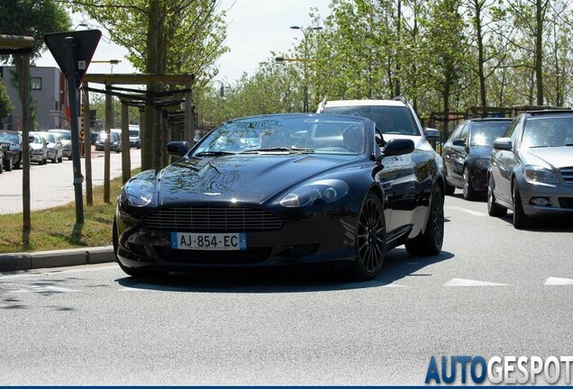 Aston Martin DB9 Volante