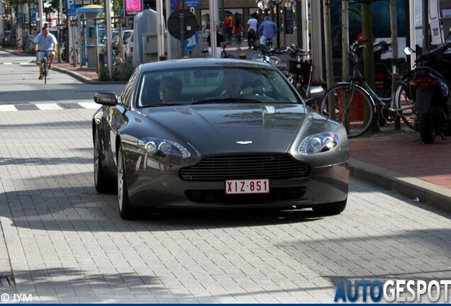 Aston Martin V8 Vantage