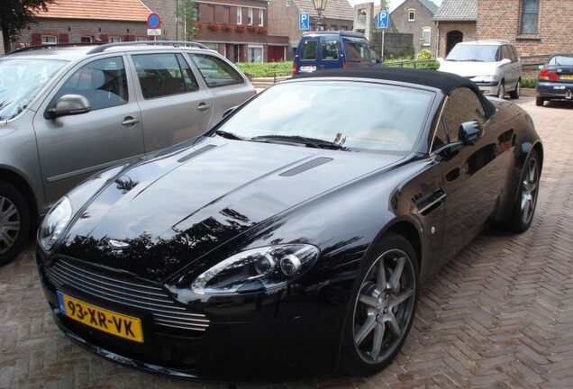 Aston Martin V8 Vantage Roadster