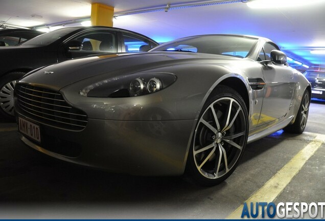 Aston Martin V8 Vantage Roadster