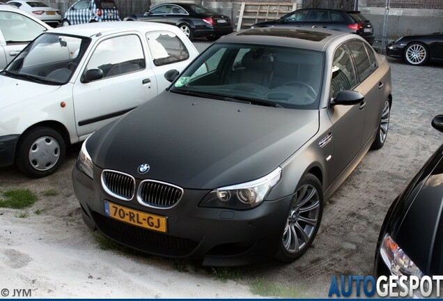 BMW M5 E60 2005