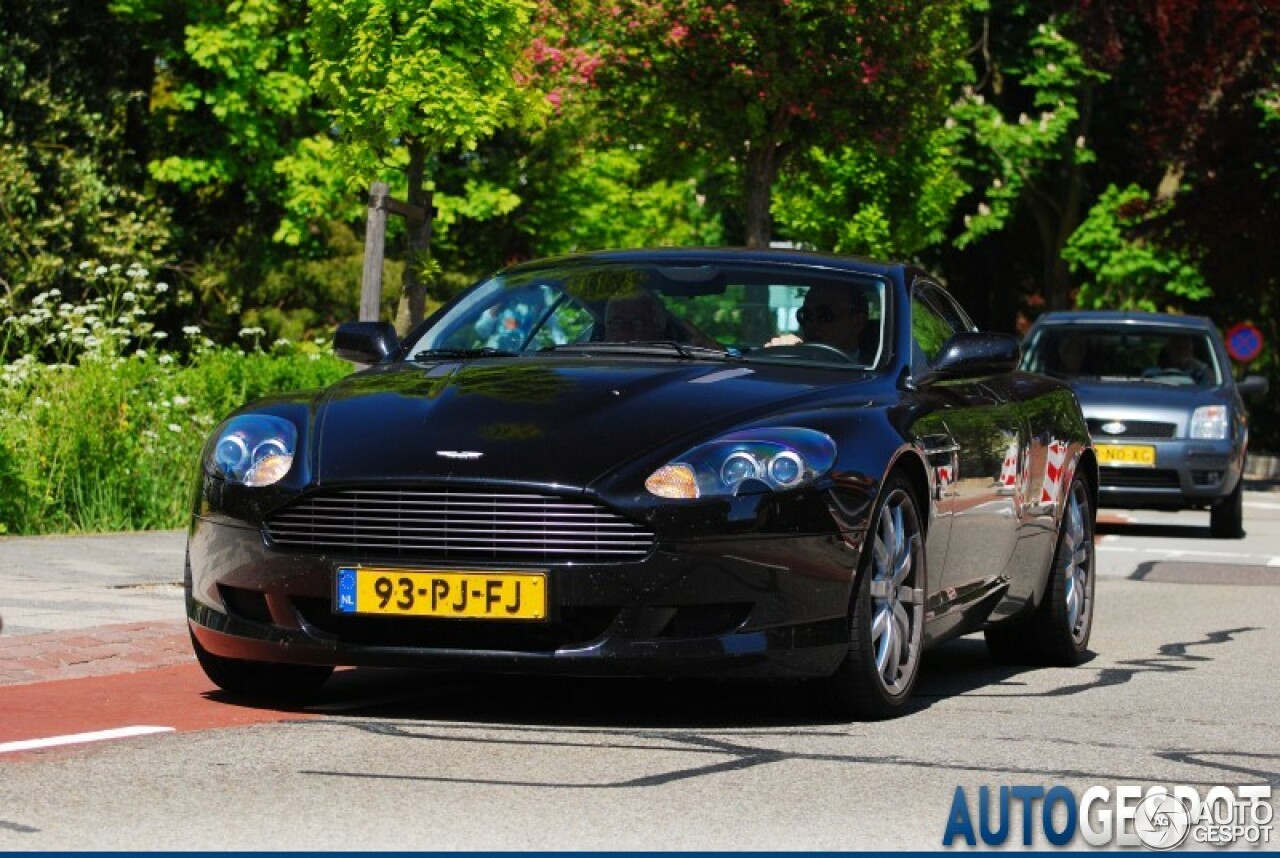 Aston Martin DB9