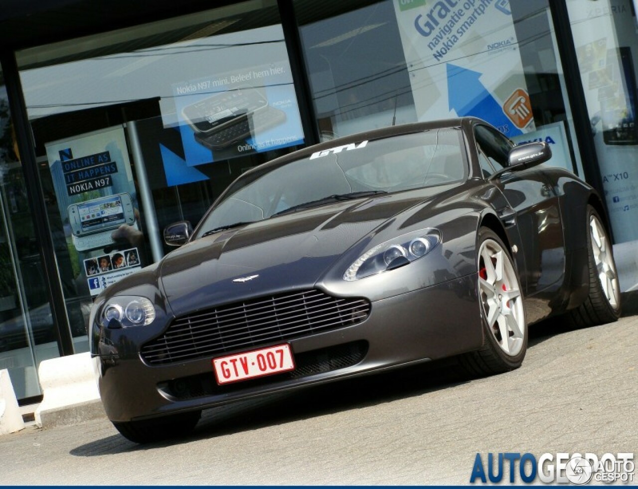 Aston Martin V8 Vantage