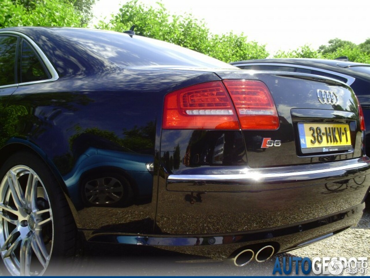 Audi S8 D3