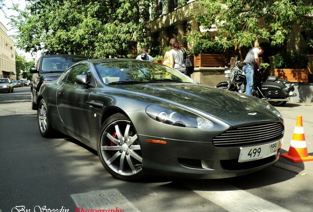 Aston Martin DB9