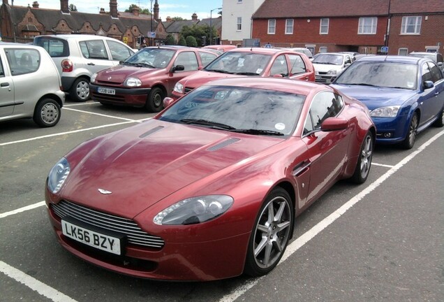 Aston Martin V8 Vantage