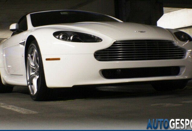 Aston Martin V8 Vantage Roadster