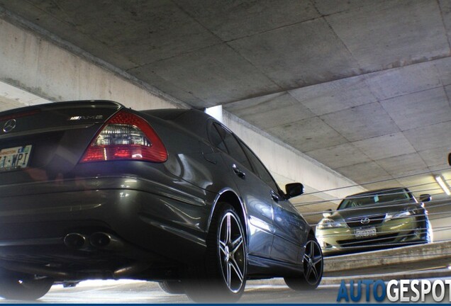 Mercedes-Benz E 63 AMG