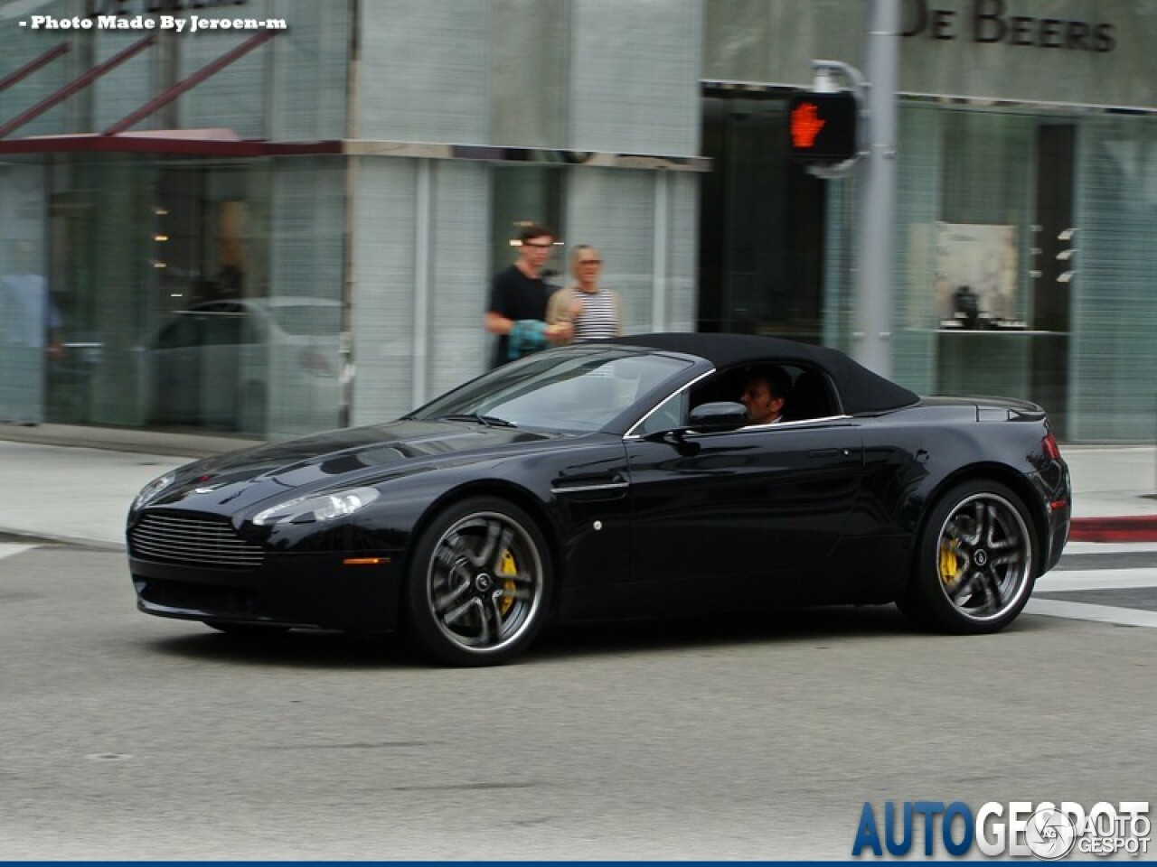 Aston Martin V8 Vantage Roadster