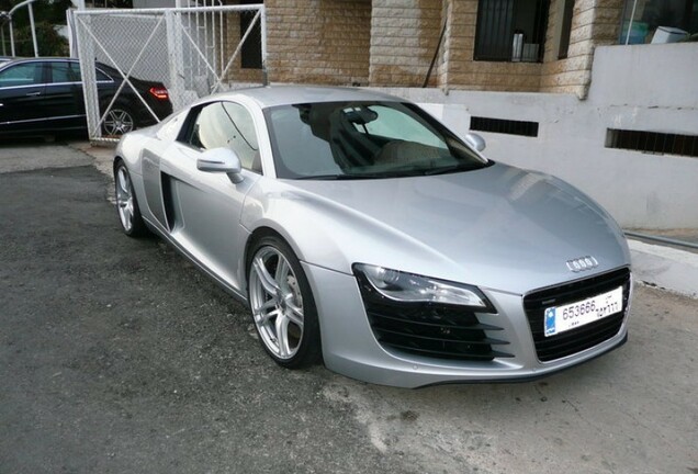 Audi R8