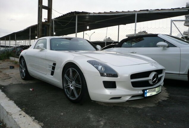 Mercedes-Benz SLS AMG