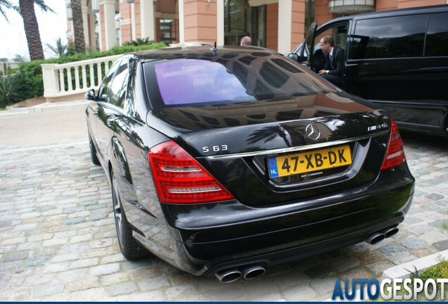 Mercedes-Benz S 63 AMG W221