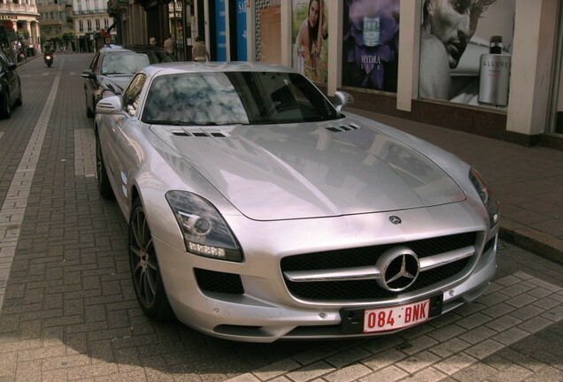 Mercedes-Benz SLS AMG