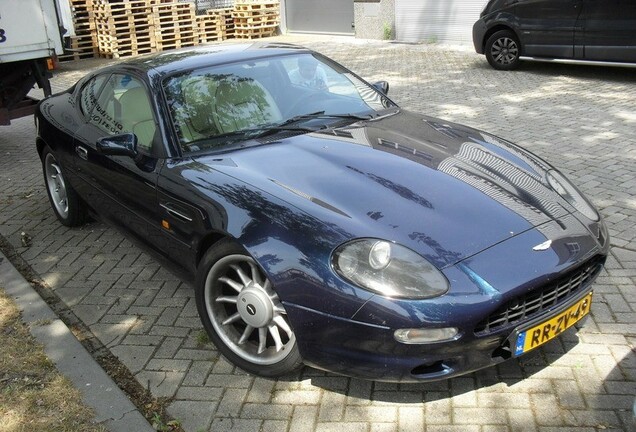 Aston Martin DB7