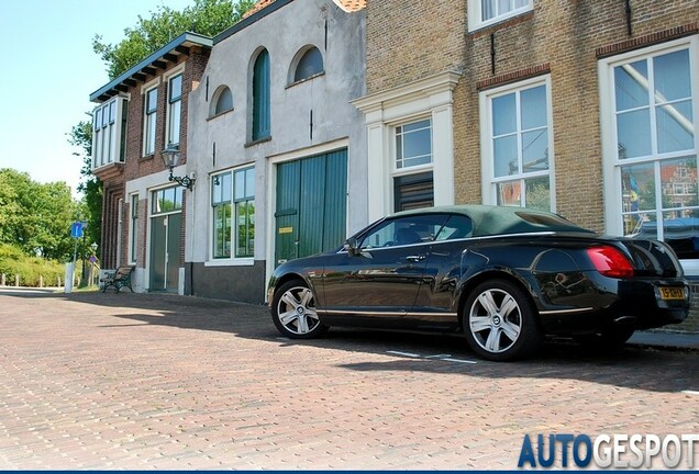 Bentley Continental GTC