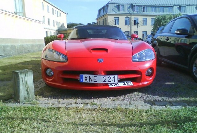 Dodge Viper SRT-10 Roadster 2003