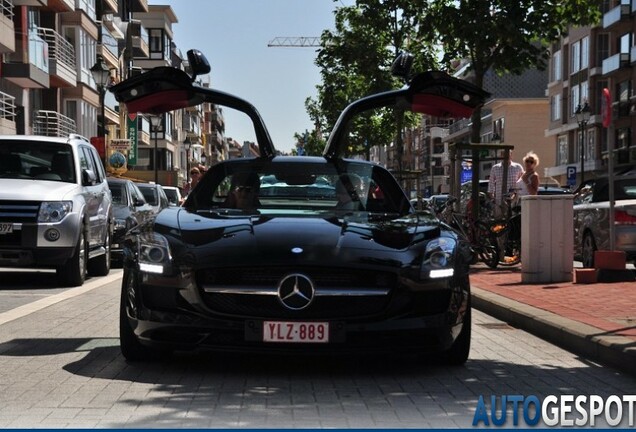 Mercedes-Benz SLS AMG