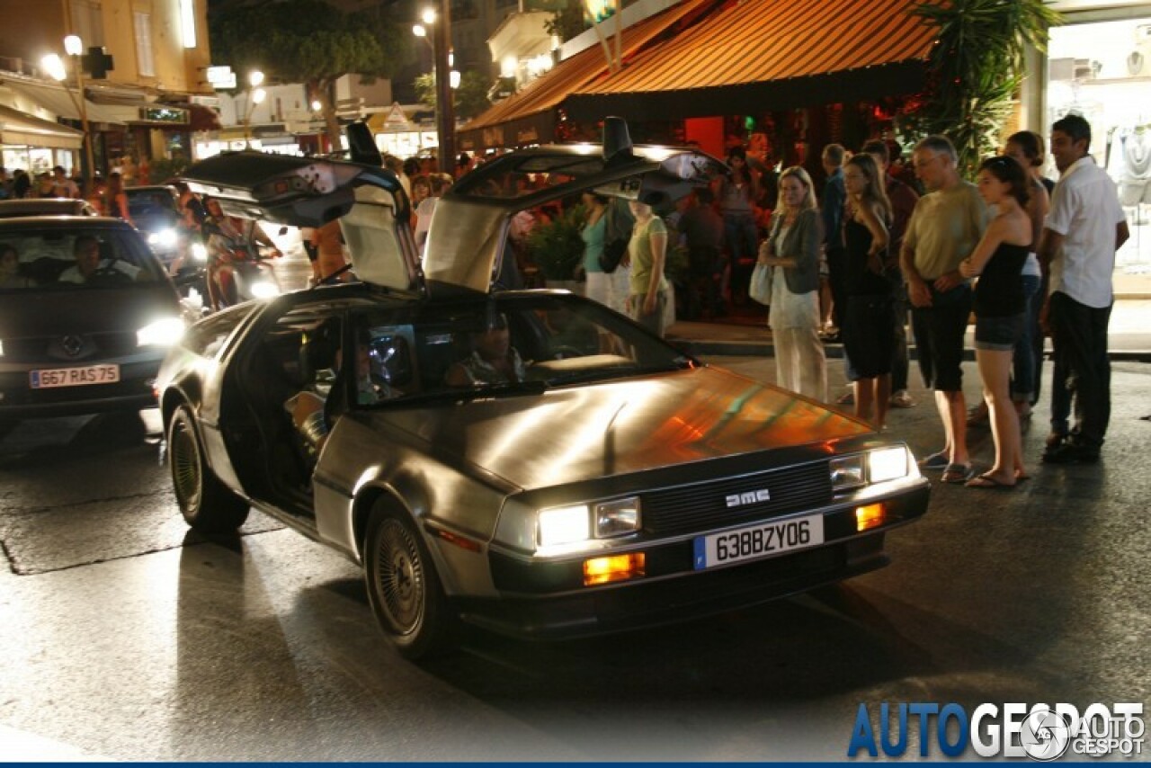 DeLorean DMC-12