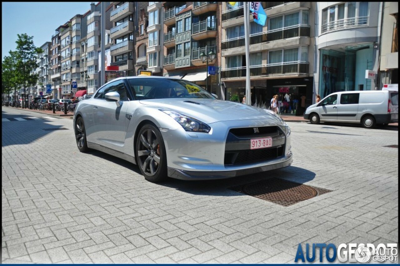 Nissan GT-R