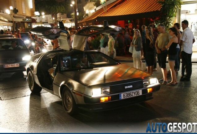 DeLorean DMC-12