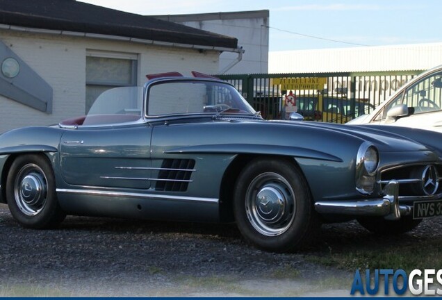 Mercedes-Benz 300SL Roadster