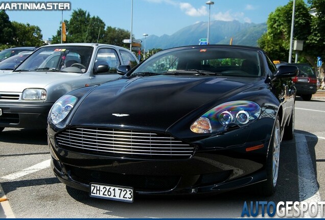 Aston Martin DB9 Volante