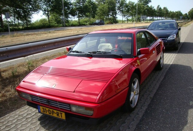 Ferrari Mondial 3.2