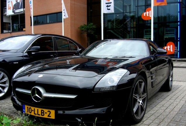 Mercedes-Benz SLS AMG