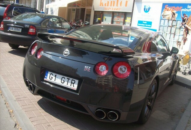 Nissan GT-R