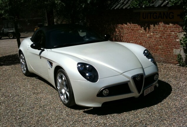 Alfa Romeo 8C Spider