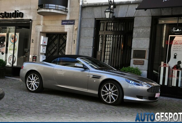 Aston Martin DB9 Volante