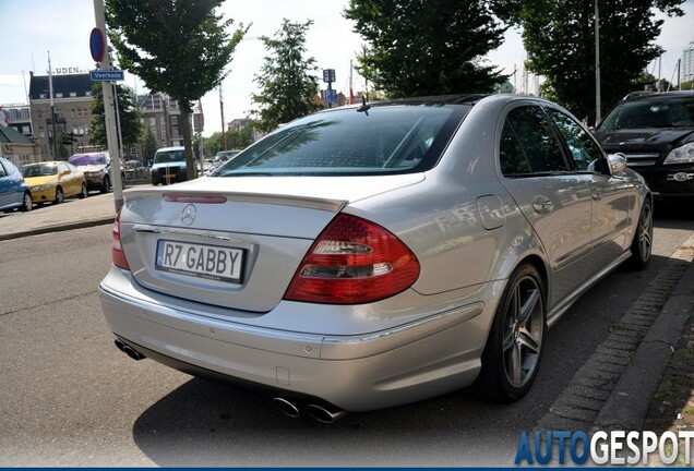 Mercedes-Benz E 55 AMG