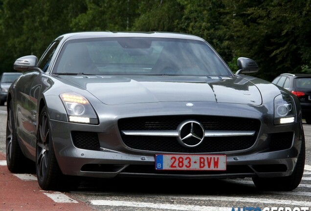 Mercedes-Benz SLS AMG