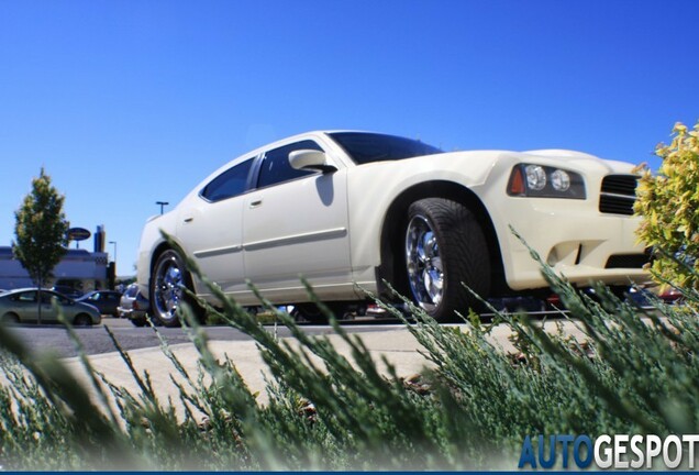 Dodge Charger SRT-8