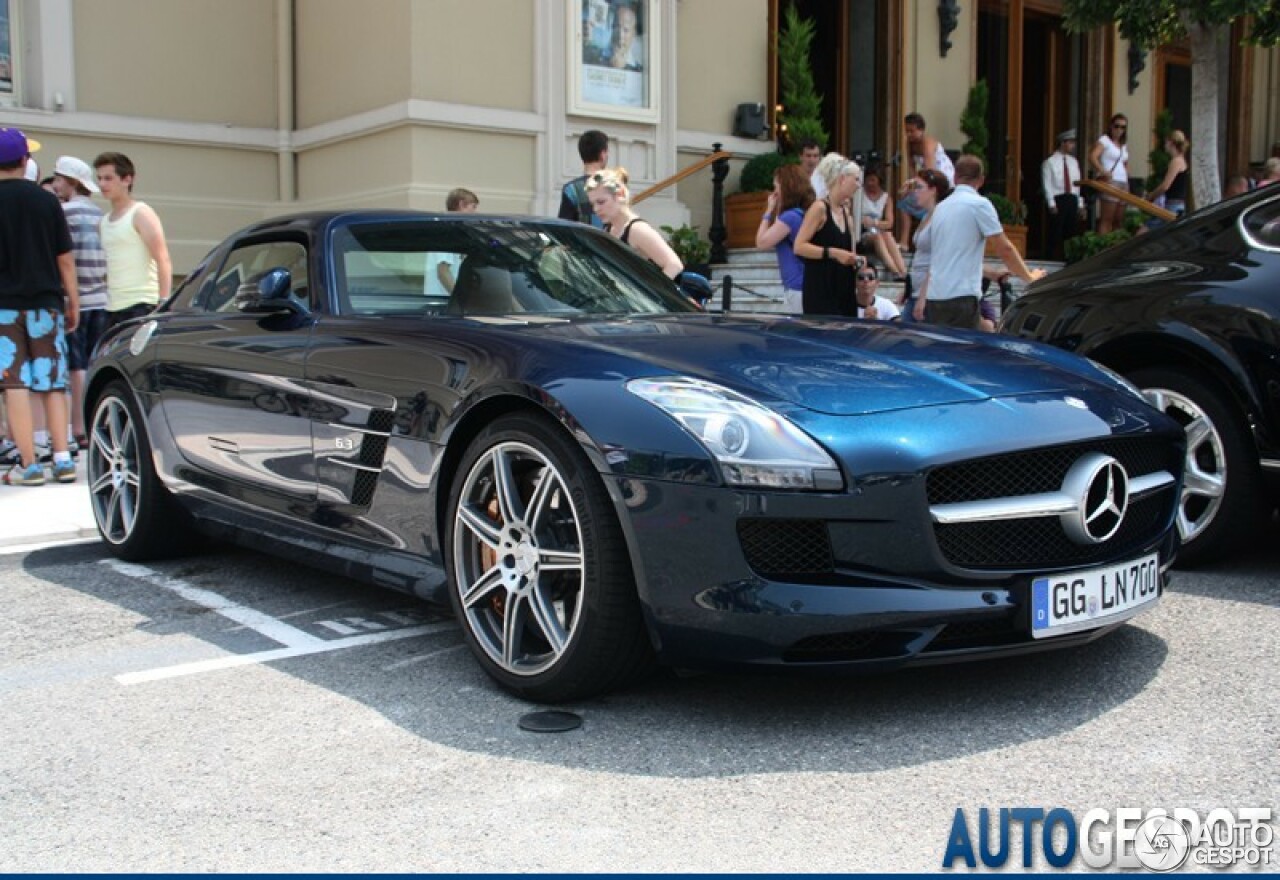 Mercedes-Benz SLS AMG