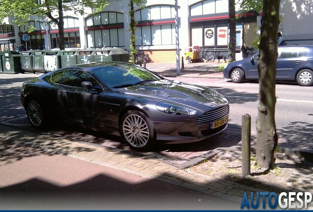 Aston Martin DB9