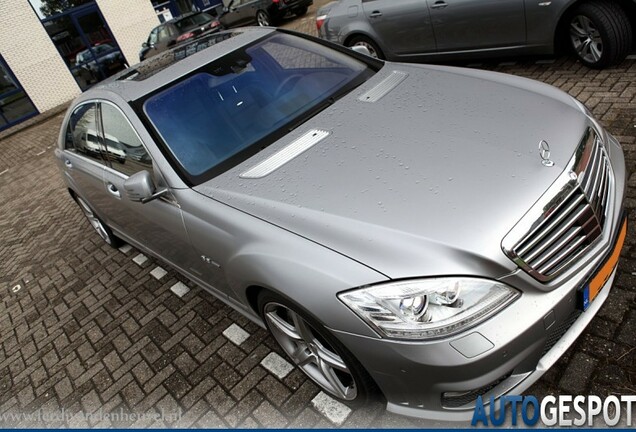 Mercedes-Benz S 63 AMG W221 2010