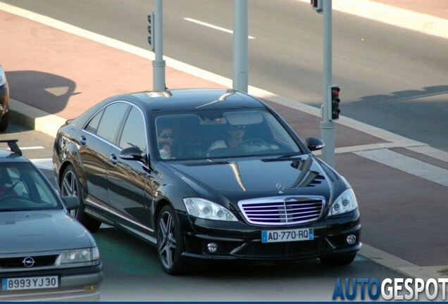 Mercedes-Benz S 63 AMG W221