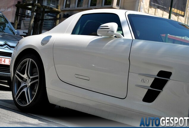 Mercedes-Benz SLS AMG