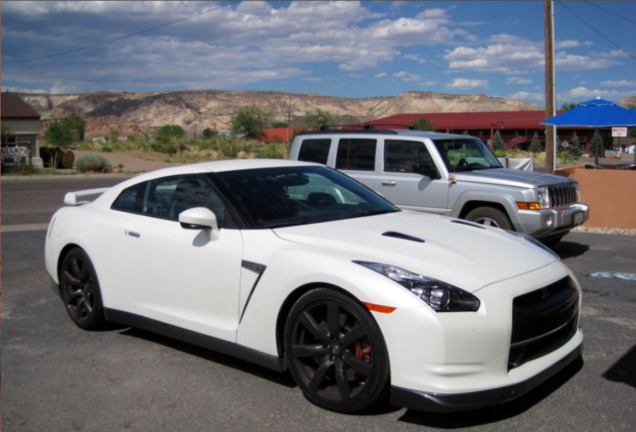 Nissan GT-R