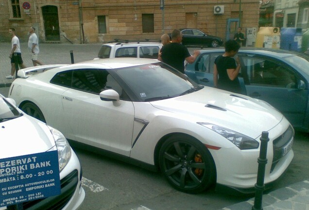 Nissan GT-R