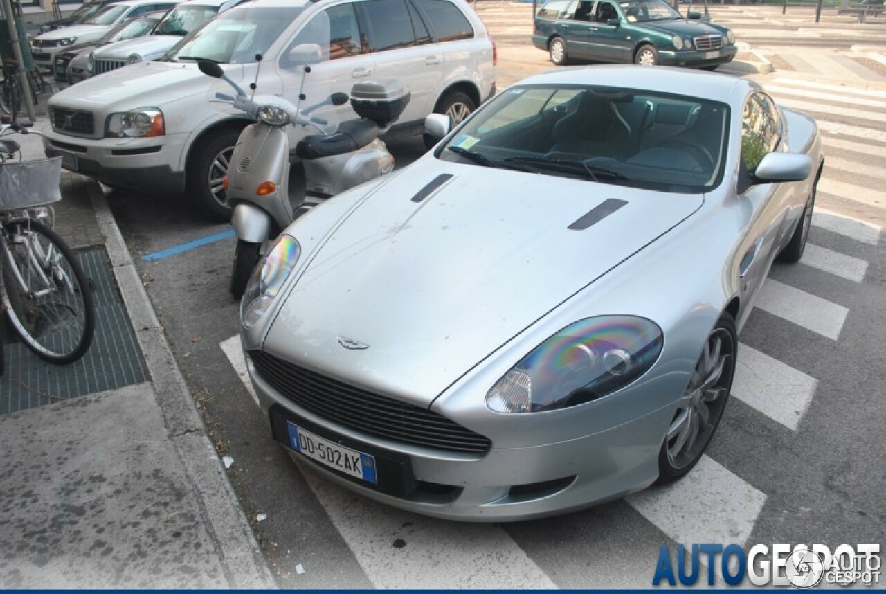 Aston Martin DB9