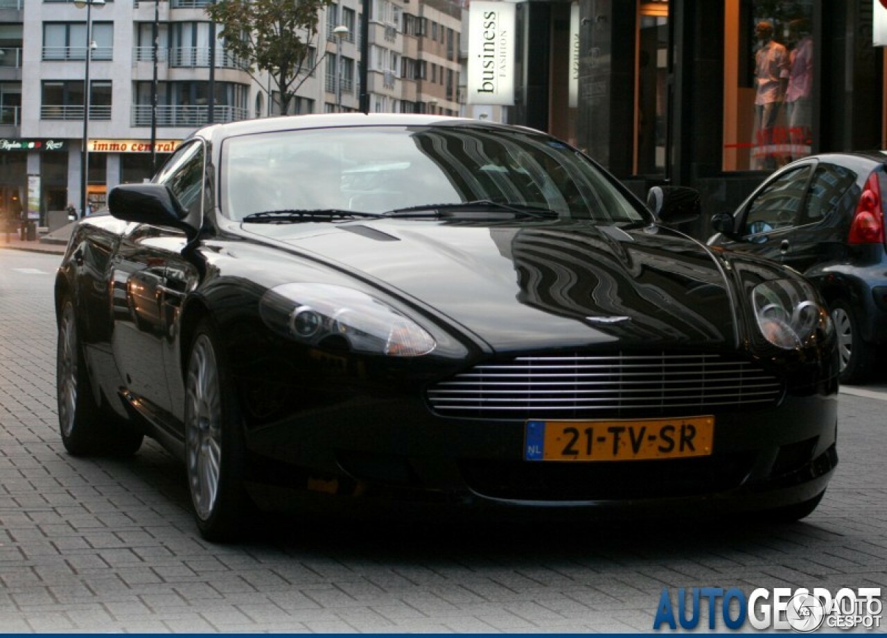 Aston Martin DB9