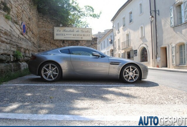 Aston Martin V8 Vantage