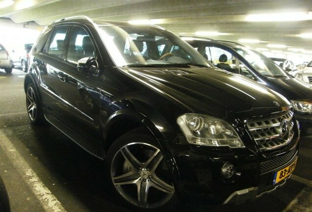 Mercedes-Benz ML 63 AMG 10th Anniversary