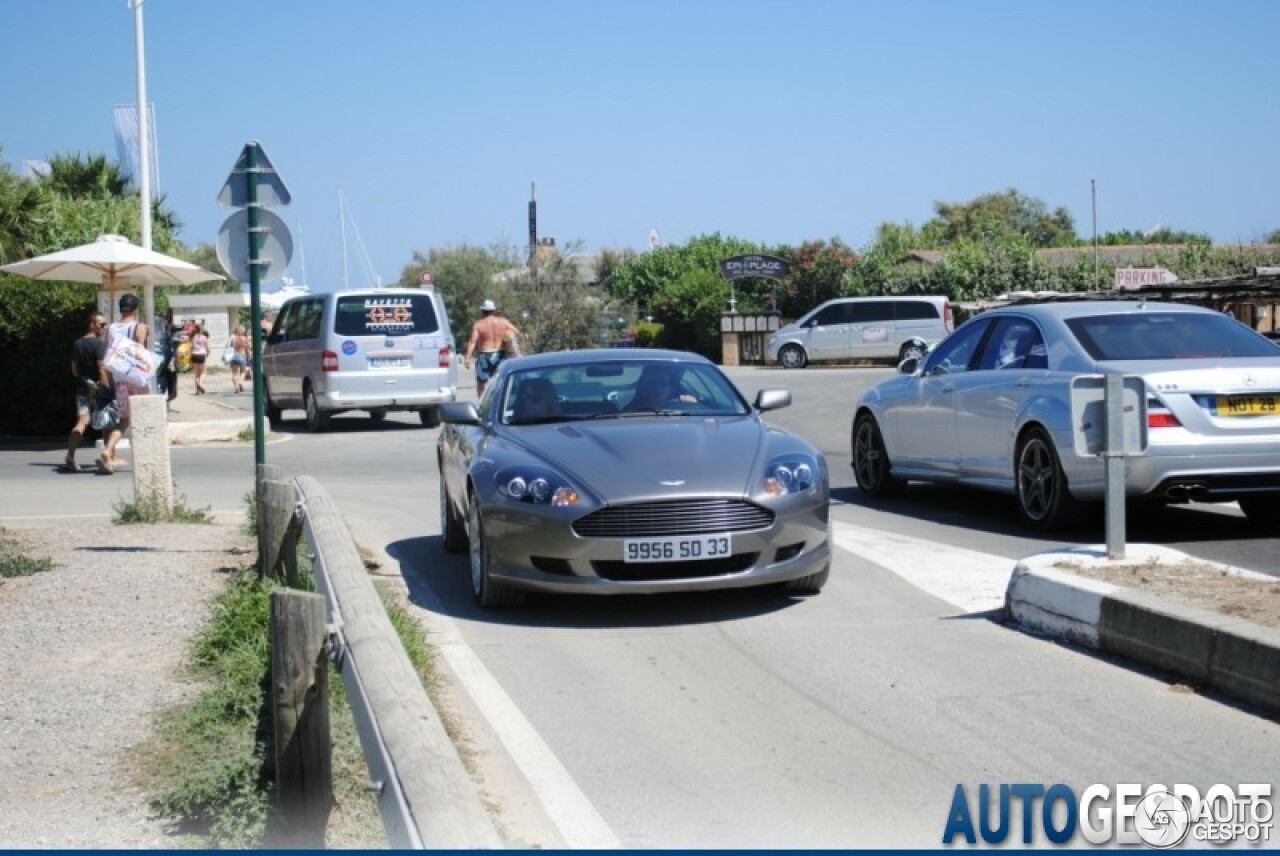 Aston Martin DB9