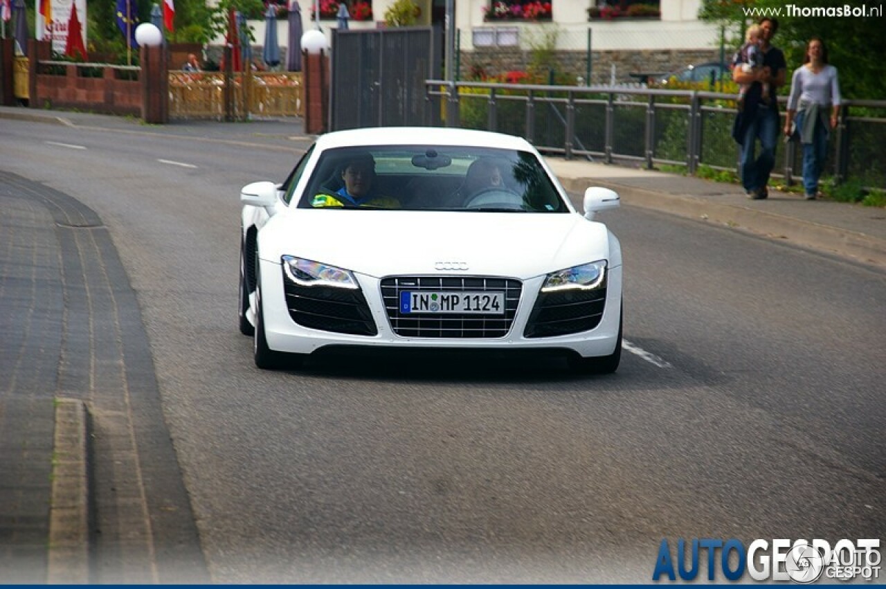 Audi R8 V10