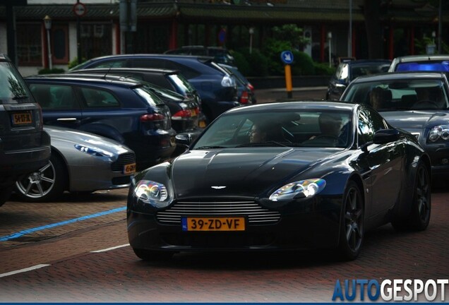 Aston Martin V8 Vantage